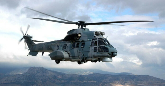 Ελικόπτερο Super Puma της Πολεμικής Αεροπορίας